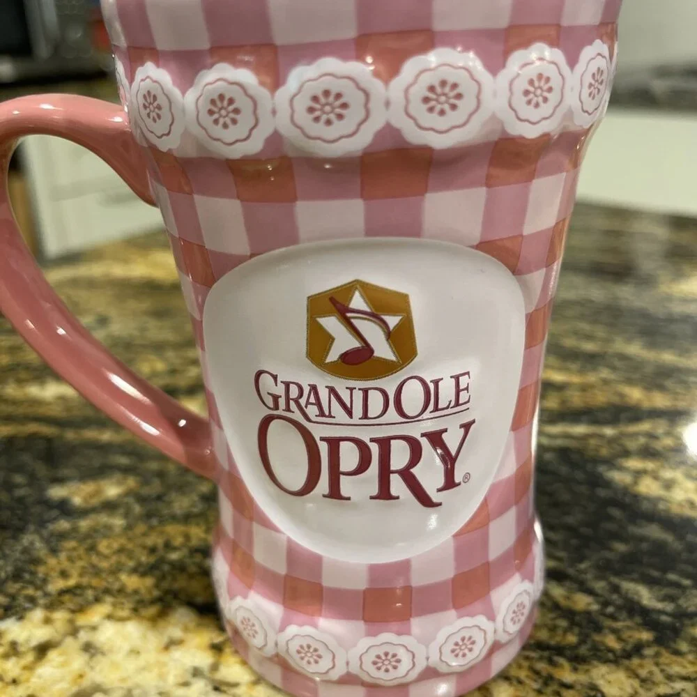 GRAND OLE OPREY COFFEE MUG. RAISED 3D IMAGES MUG. Art Deco‎ Print Mug.  B106